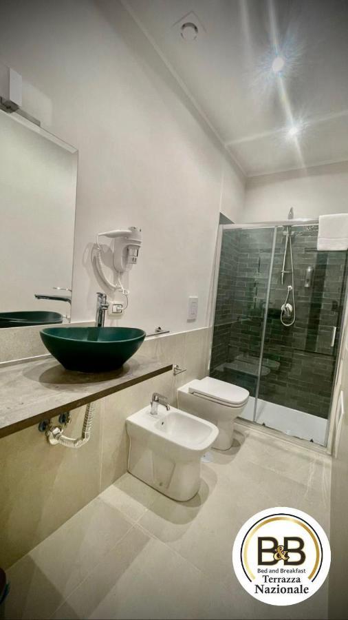 B&B Terrazza Nazionale เนเปิลส์ ภายนอก รูปภาพ
