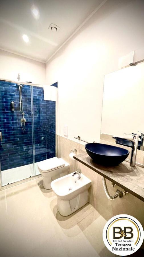 B&B Terrazza Nazionale เนเปิลส์ ภายนอก รูปภาพ