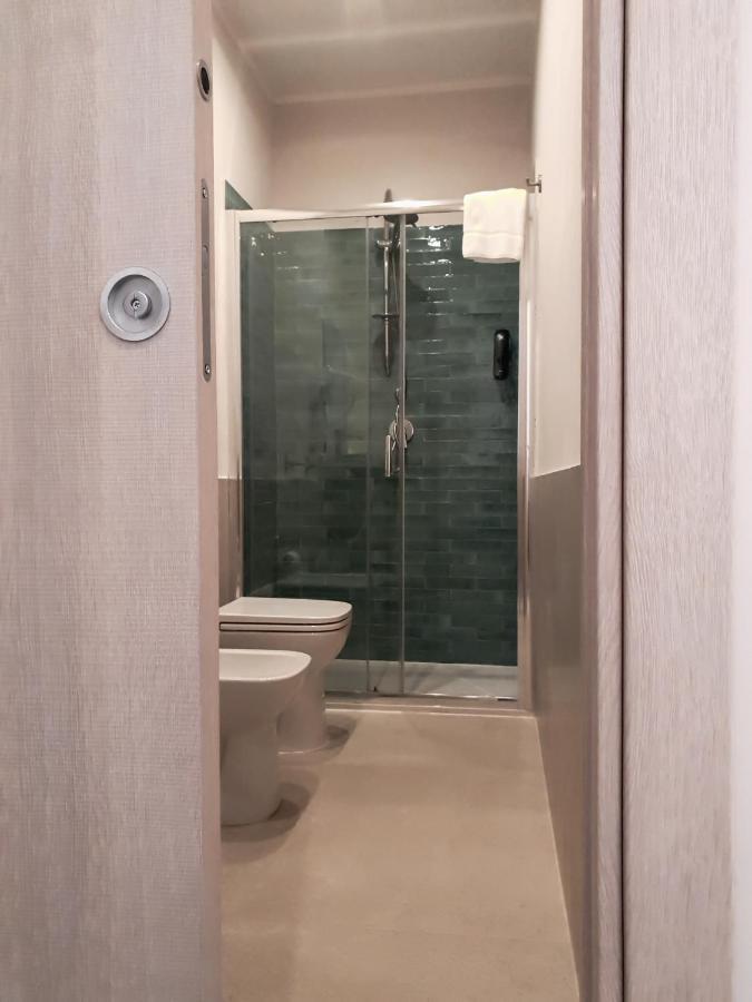 B&B Terrazza Nazionale เนเปิลส์ ภายนอก รูปภาพ