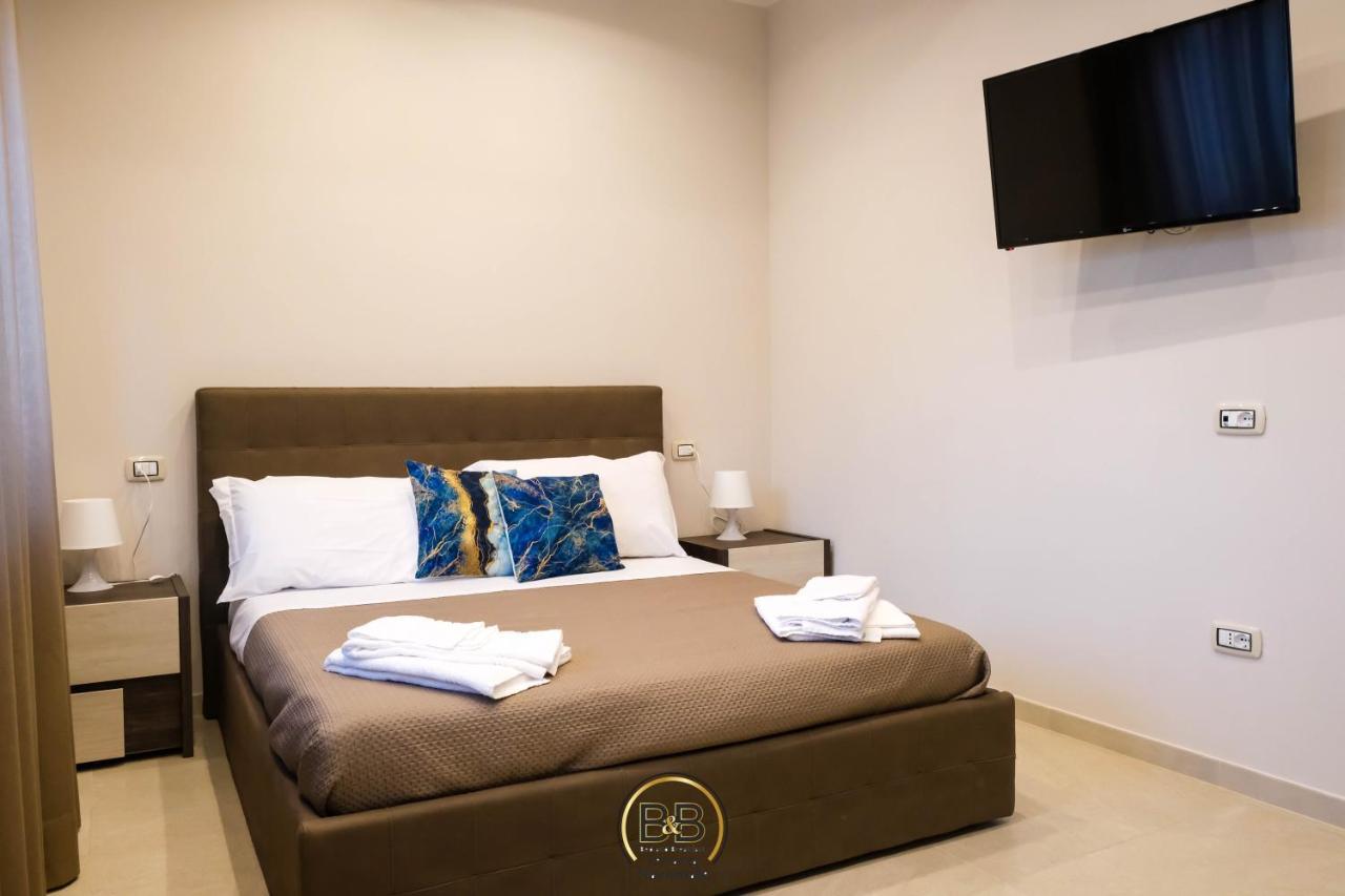 B&B Terrazza Nazionale เนเปิลส์ ภายนอก รูปภาพ