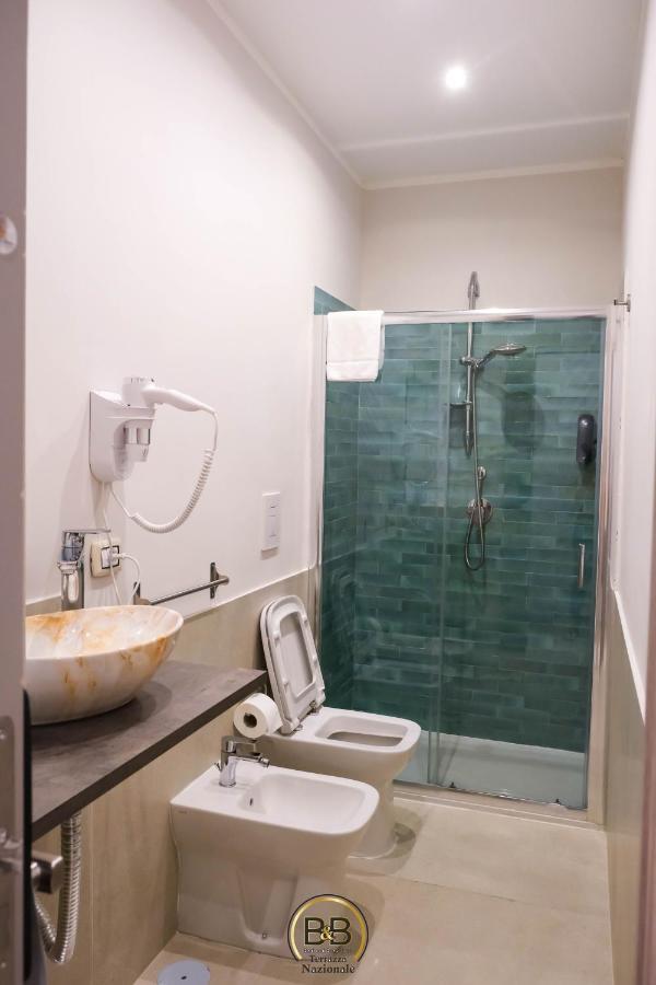 B&B Terrazza Nazionale เนเปิลส์ ภายนอก รูปภาพ