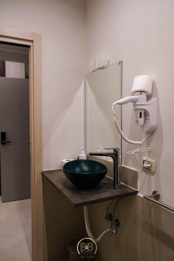 B&B Terrazza Nazionale เนเปิลส์ ภายนอก รูปภาพ