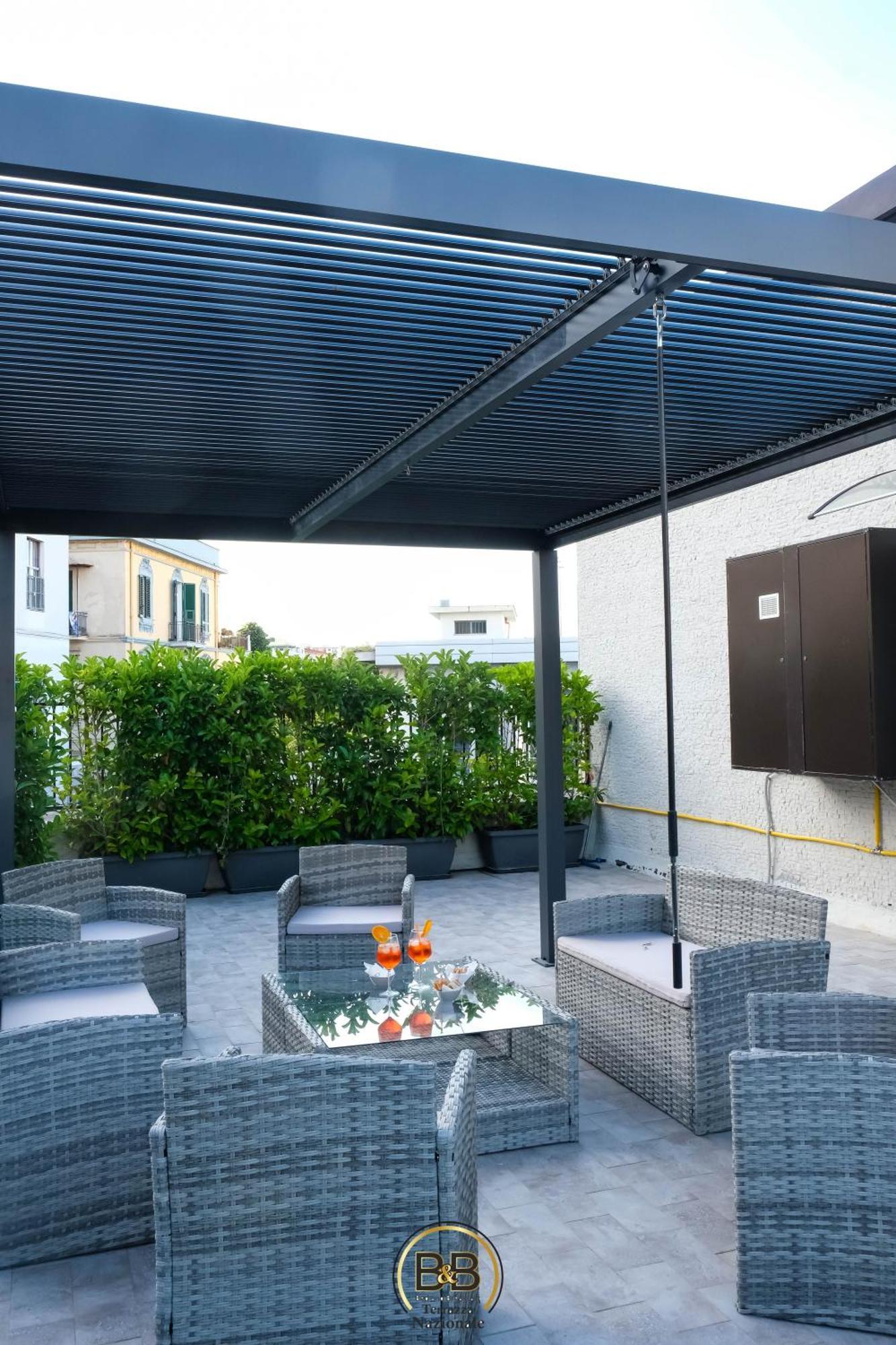B&B Terrazza Nazionale เนเปิลส์ ภายนอก รูปภาพ
