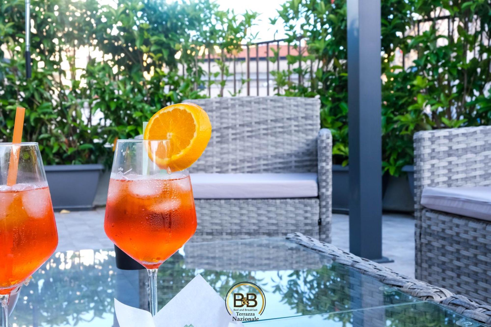 B&B Terrazza Nazionale เนเปิลส์ ภายนอก รูปภาพ